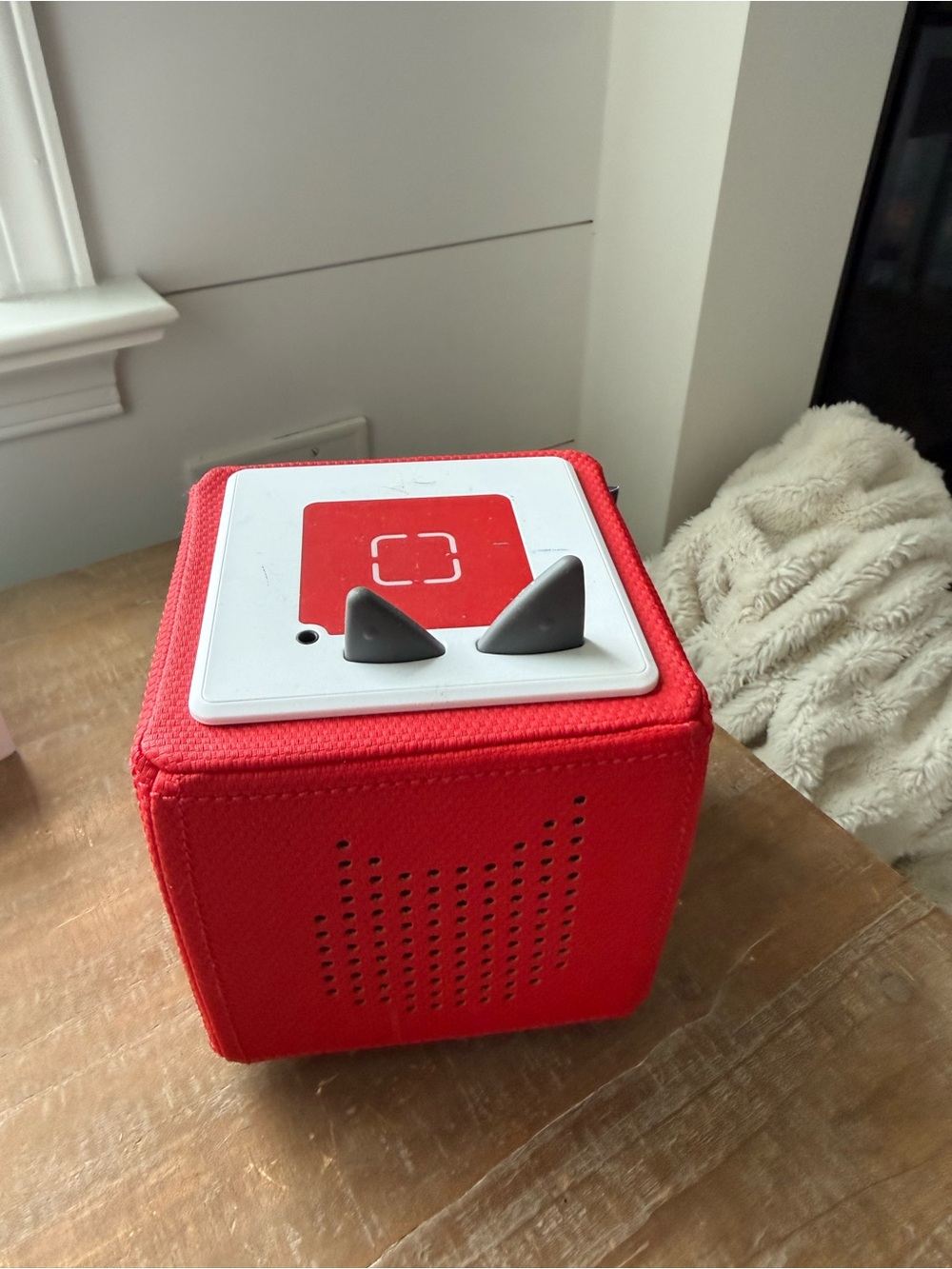 Red Kids Audio Story Cube - Brand Unknown
